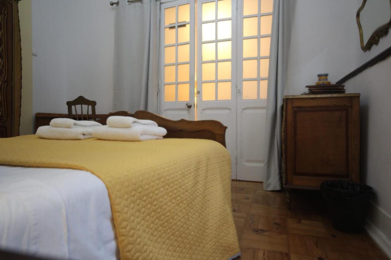 Antique M1 R1 - Amazing Double With Shared Bathroom In Marques Pombal Gasthuis Lissabon